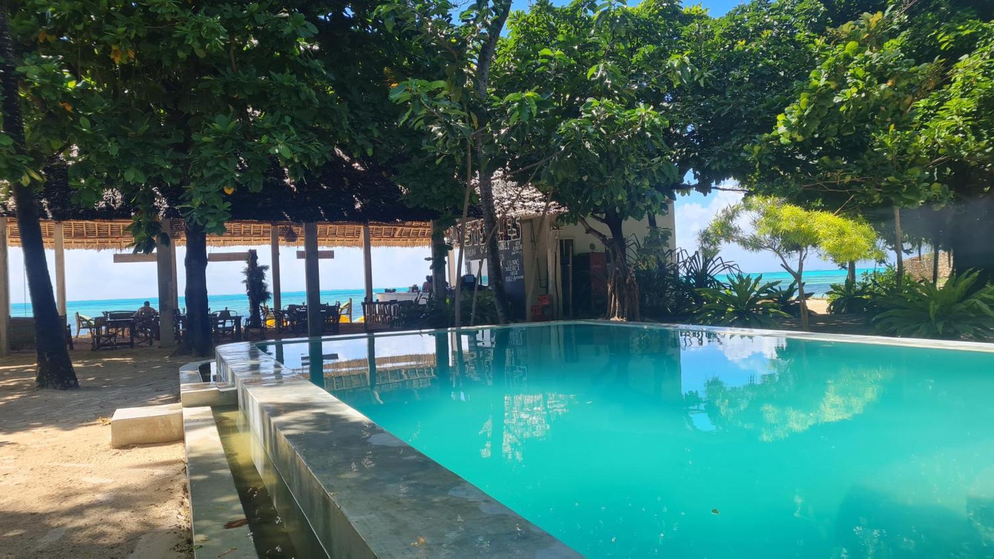 Garden Beach Bungalows Jambiani ジャンビアニ エクステリア 写真